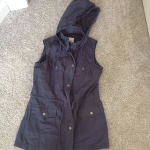 *LOWEST PRICE* -- Blue/gray vest
